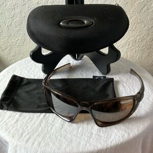 Oakley: Brown Polarized X (TEN) Sunglasses- made in USA- case & cloth- flaws